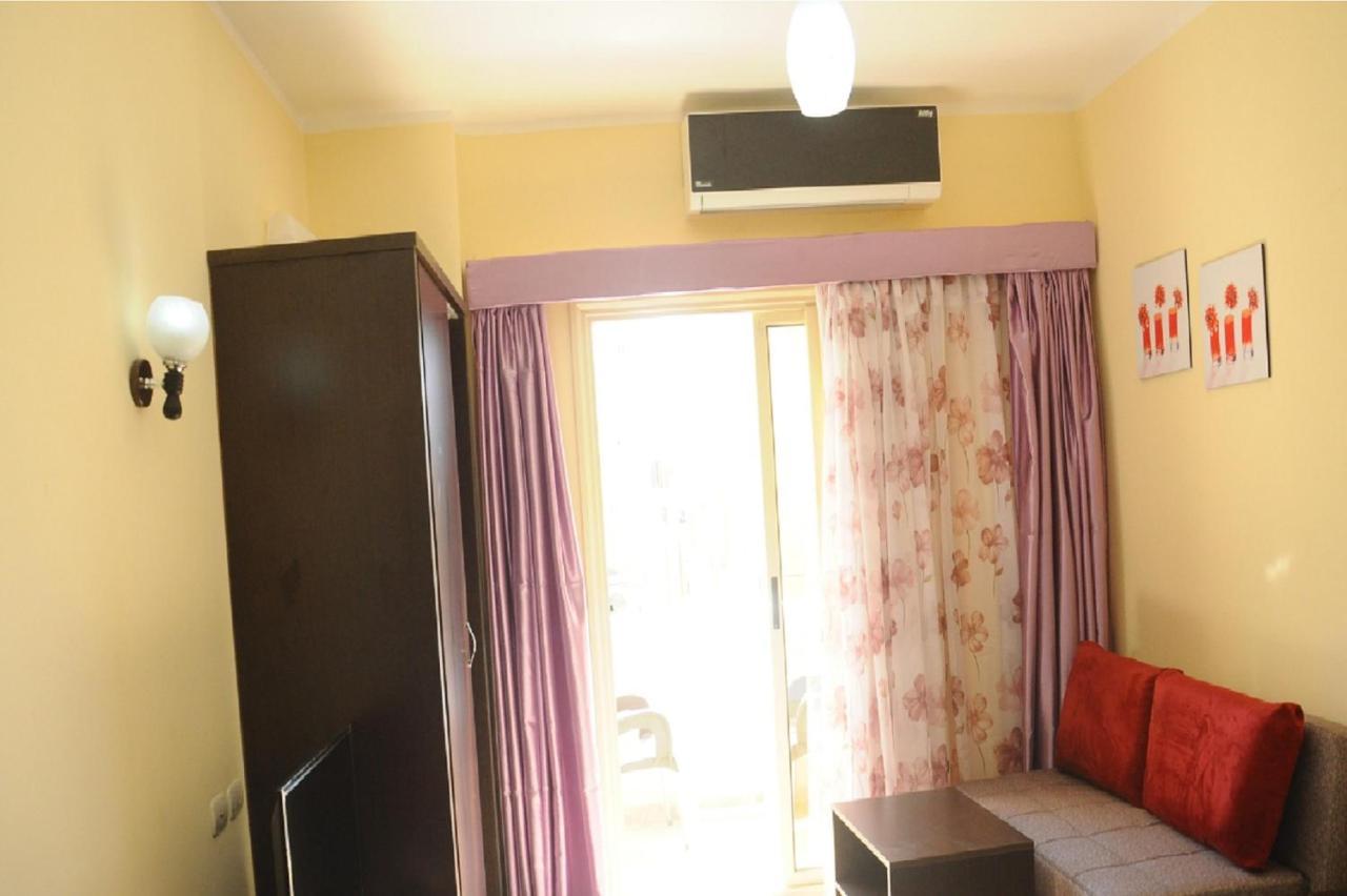 Studio H In Florenza Khamsin Hurghada Bagian luar foto